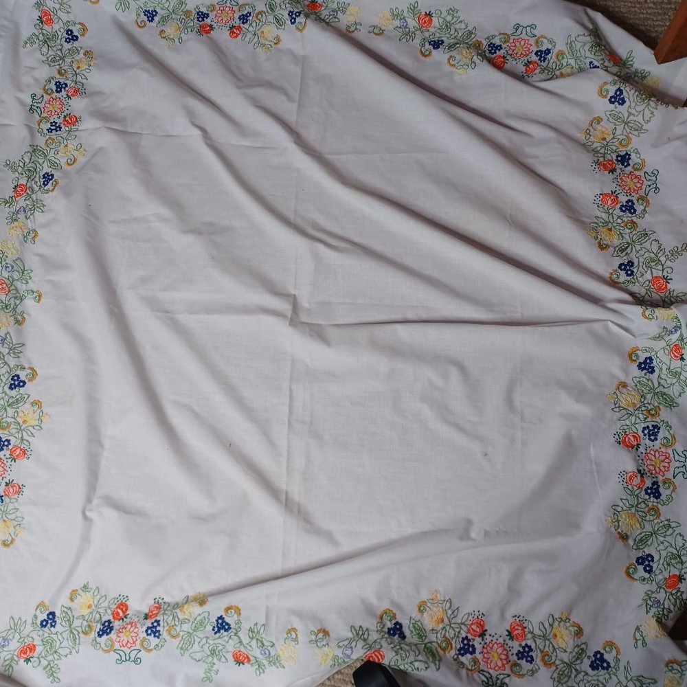 Hand embroidered cotton table cloth